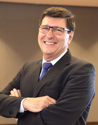 Dr. Ricardo Lasmar